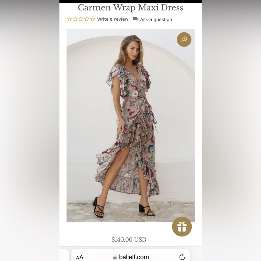 Carmen wrap dress by Balielf.